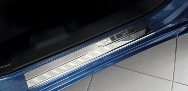 Protección de umbral de puerta de acero inoxidable Dacia Logan III, fabricación 01.2021 - presente, carrocería sedán #1