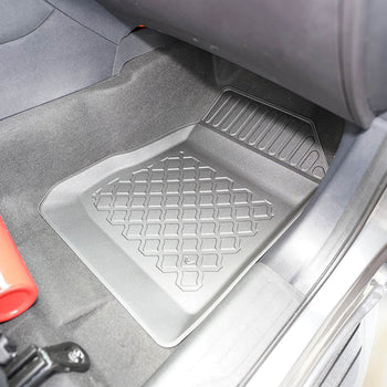 Alfombrillas tipo bandeja Maxus T90 EV, fabricación 2022 - presente, carrocería camioneta #1