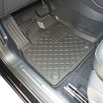 Alfombrillas tipo bandeja Volkswagen Tiguan II, fabricación 05.2016 - presente, carrocería suv #1