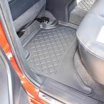 Alfombrillas tipo bandeja Mitsubishi L200, fabricación 06.2015 - presente, carrocería camioneta doble cabina | 603495