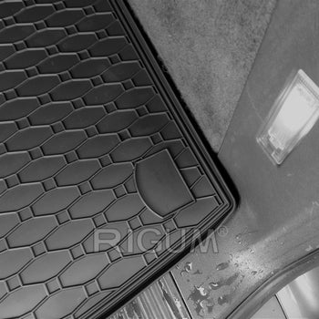 Bandeja maletero Volkswagen Touareg II, carrocería suv, fabricación 02.2010 - 03.2018, incluso facelift, con 2 zonas de aire acondicionado | 437232