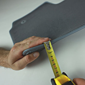 Alfombrillas de moqueta (negro) Seat Toledo IV, fabricación 02.2013 - 05.2019, carrocería hatchback, sistema de suejción redondo | 1070054GRAY