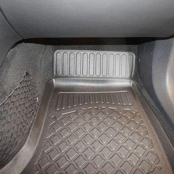 Alfombrillas tipo bandeja Mercedes Clase C W205, fabricación 10.2014 - 02.2021, carrocería camioneta #2 - 8